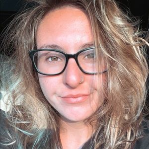 Meet your Posher, Marisa